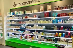 Farmacia Tr&eacute;bol Villaverde