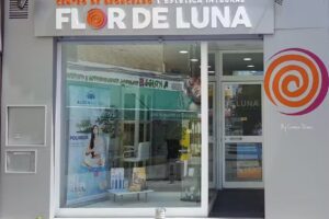 Flor de Luna, Centro de Bronceado y Estetica Integral by Carmen Diana