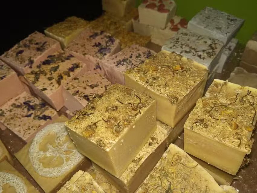 GIRALUNA Cosmetica Sostenible