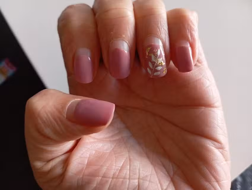 Guapa de u&ntilde;as