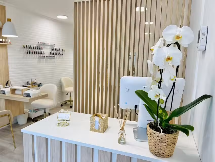 Infinity Sal&oacute;n de u&ntilde;as