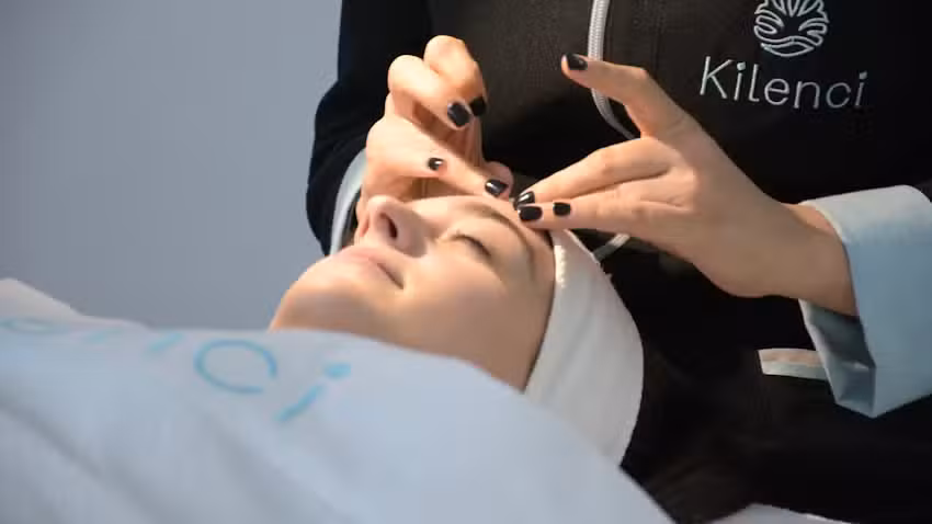 KILENCI Sal&oacute;n de Belleza y Bienestar, U&ntilde;as y Micropigmentaci&oacute;n