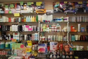 Km0 Productos de peluqueria y cosmetica/ bellezakm0