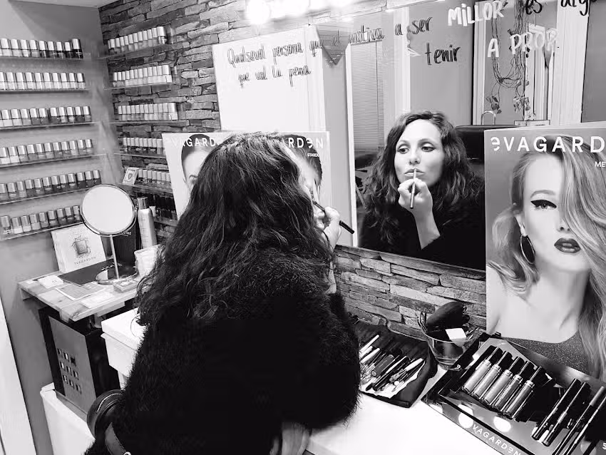 L&rsquo;Aura Est&egrave;tica I Salut