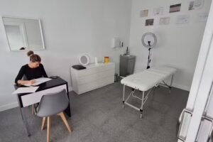 Lara Mart&iacute;nez Micropigmentaci&oacute;n & Bienestar