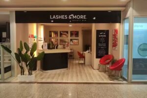 Lashes & More Cornell&agrave;