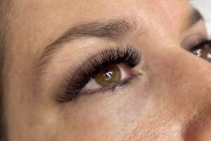 Lashes & Nails by Viktoria Varga