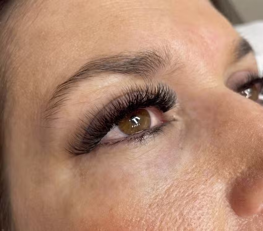 Lashes & Nails by Viktoria Varga