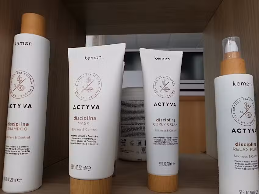 Laylu Estilistas unisex