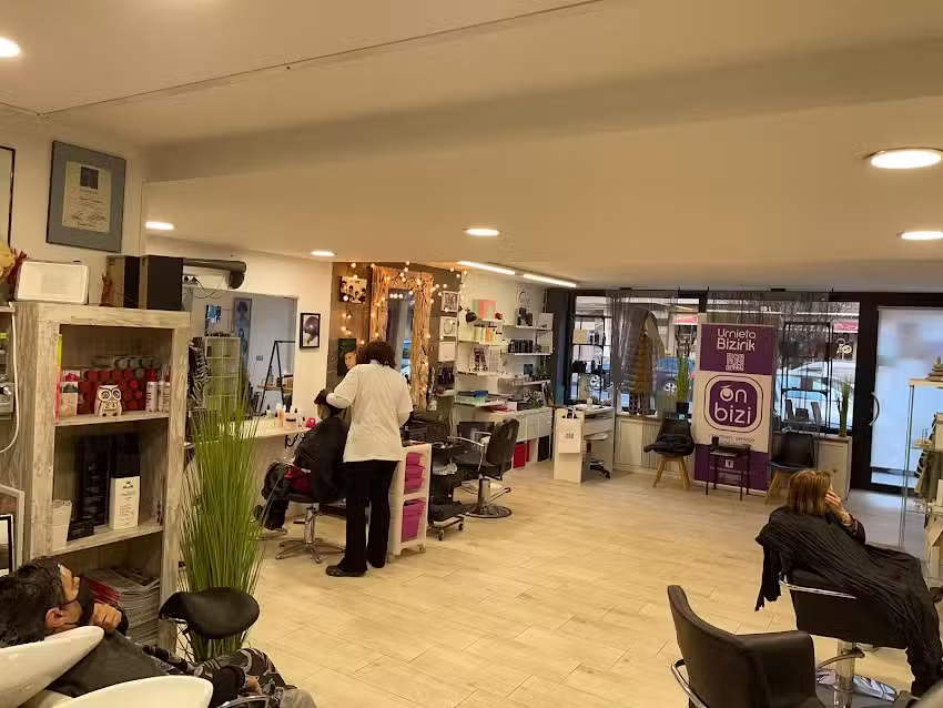 Lekar Estilistas & Suiara Est&eacute;tika