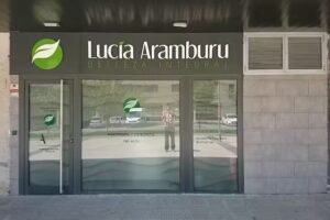 Luc&iacute;a Aramburu Belleza Integral
