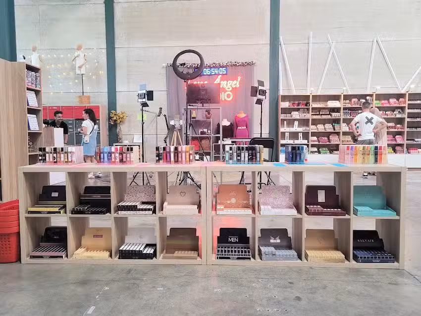 LUIS &Aacute;NGEL STUDIO