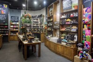 Lush Cosmetics Arenas