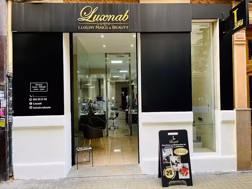 Luxnab Luxury Nails & Beauty