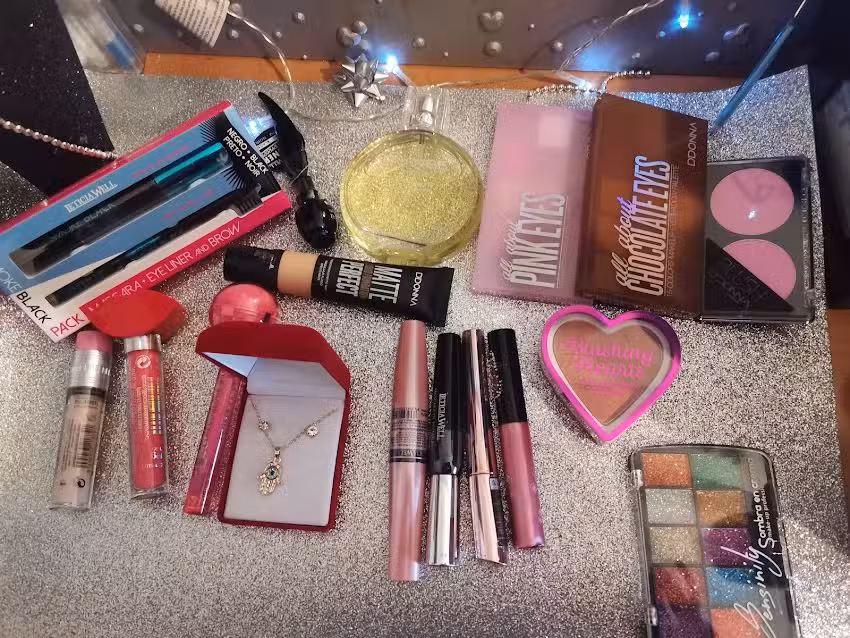 Mari Cosm&eacute;ticos