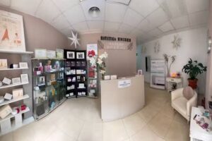 Marina Moreno Est&eacute;tica y Belleza Unisex