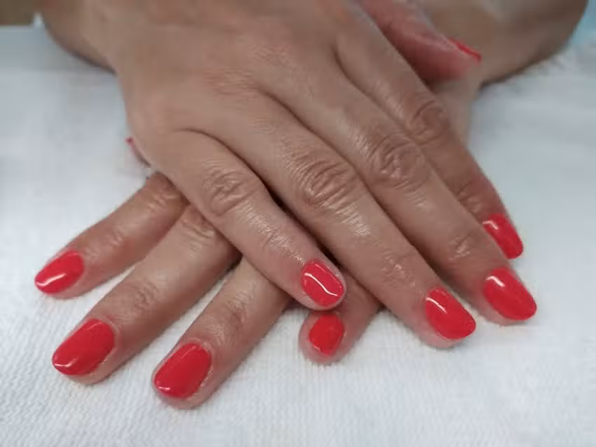 Market Nails