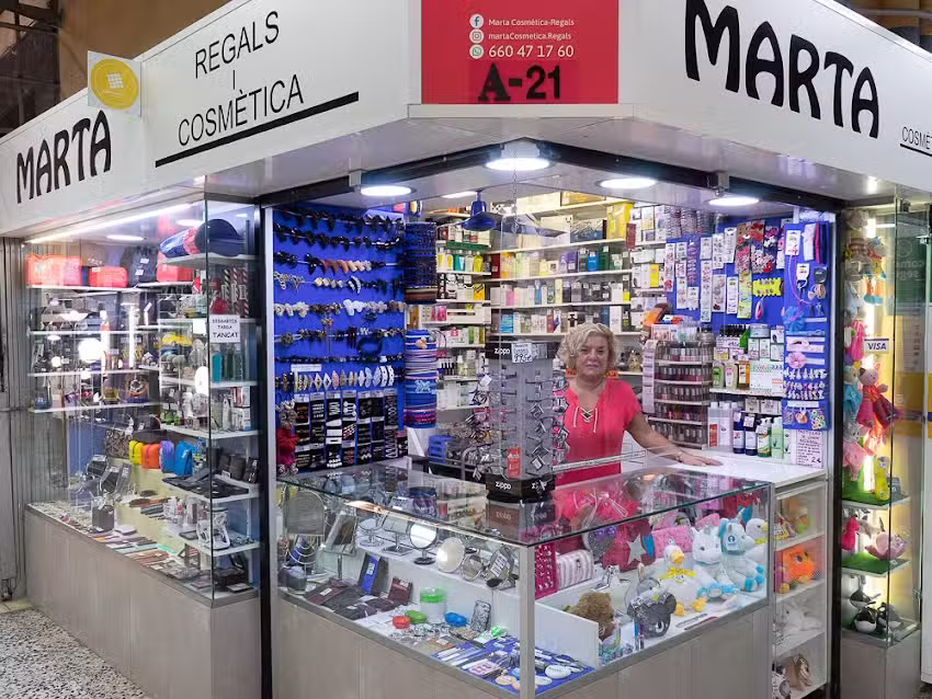 Marta Cosm&egrave;tica &ndash; Regals (Gal&middot;leries Encants Nous)