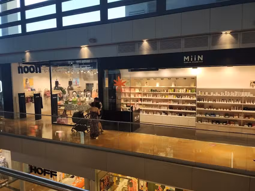 MiiN Korean Cosmetics &middot; Illa Diagonal