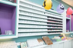 Momoda | Peluquer&iacute;a & Manicura