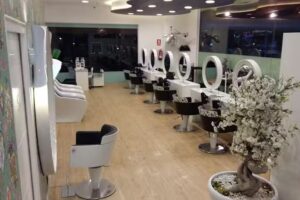 Monis&uacute; Hair & Beauty