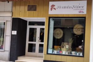 Monta&ntilde;a N&uacute;&ntilde;ez Cosm&eacute;tica Coreana