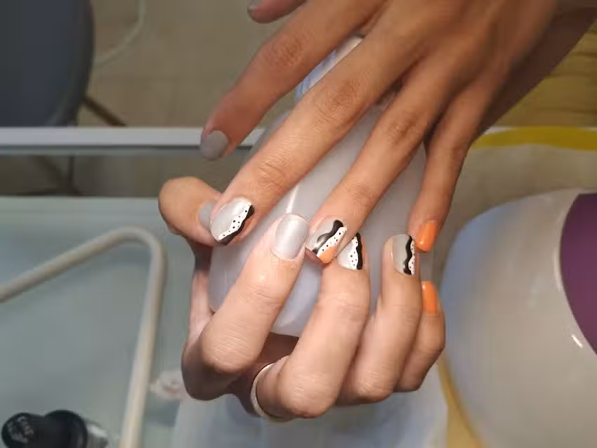 N5 Est&egrave;tica i Maquillatge Neli Langa