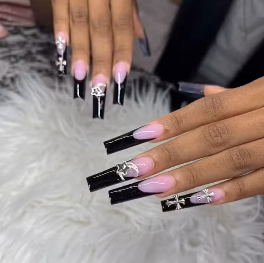 Nails House