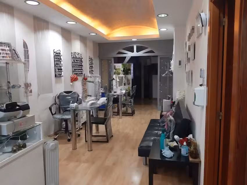 Nails Luna Janati &ndash; Beauty Center