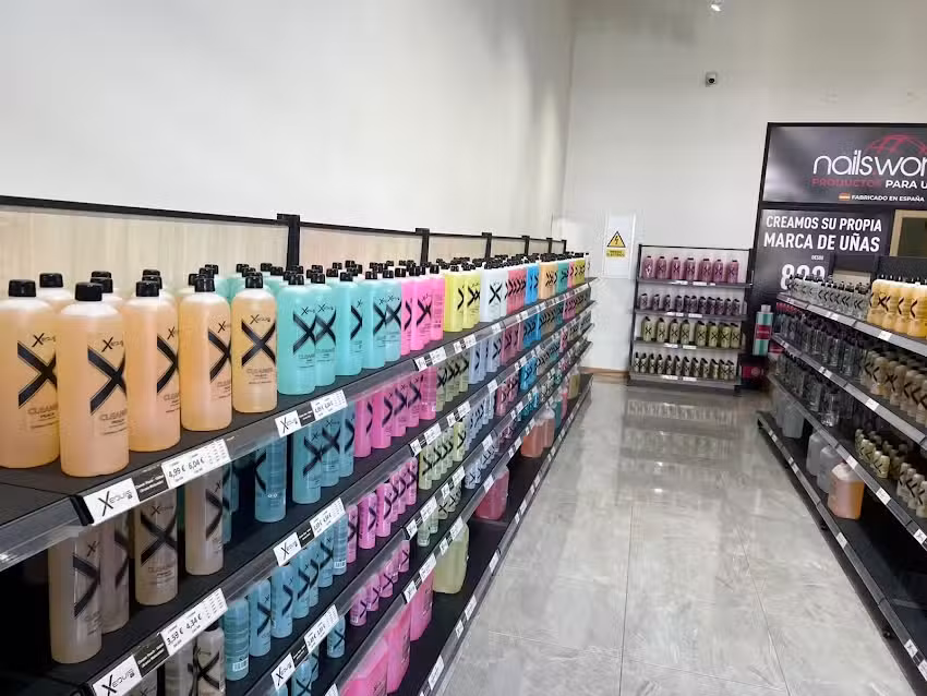 Nails World &ndash; Tienda para productos de u&ntilde;as
