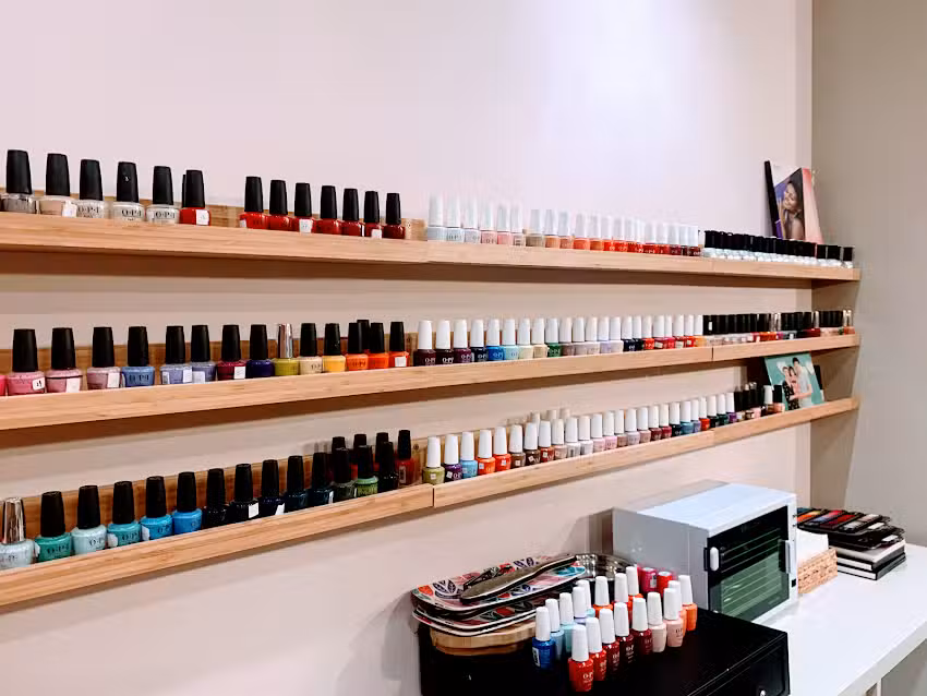 NaturBella | Manicura, U&ntilde;as, Pedicura y Acupuntura en Sanchinarro, Valdebebas y Las Tablas