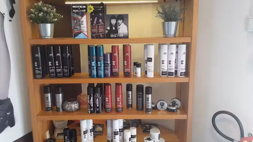 Olga Vall Perruquers