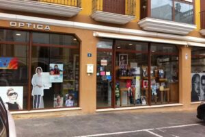 Optica Audiolog&iacute;a Parafarmacia Bono Carri&oacute; &ndash; Vistalia