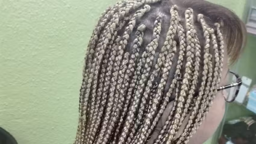 Peluquer&iacute;a Afro Latino