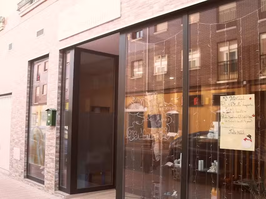 Peluquer&iacute;a est&eacute;tica Unisex Estrella