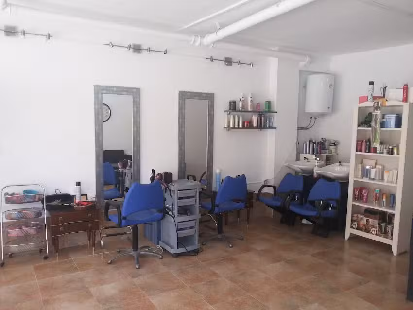 Peluquer&iacute;a-Est&eacute;tica Unisex Lupita