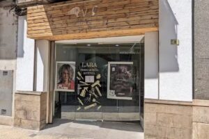 Peluqueria i Estetica LARA