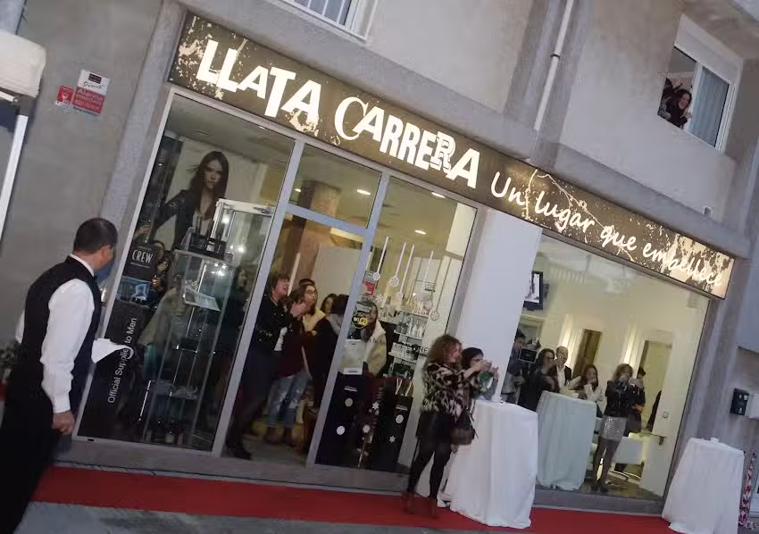 Peluquer&iacute;a Llata Carrera