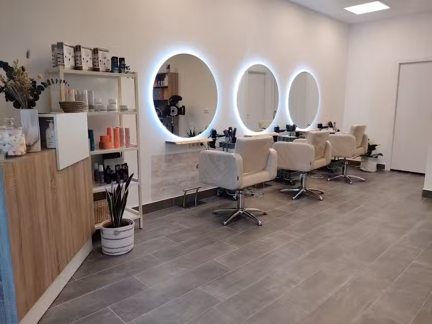 Peluquer&iacute;a Mil Momentos