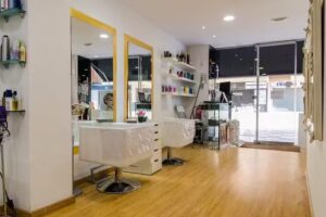 Peluquer&iacute;a Priscila Cano (Reina Mora)