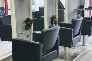 Peluquería Vilanova i la Geltrú//Posat wapa estilistes