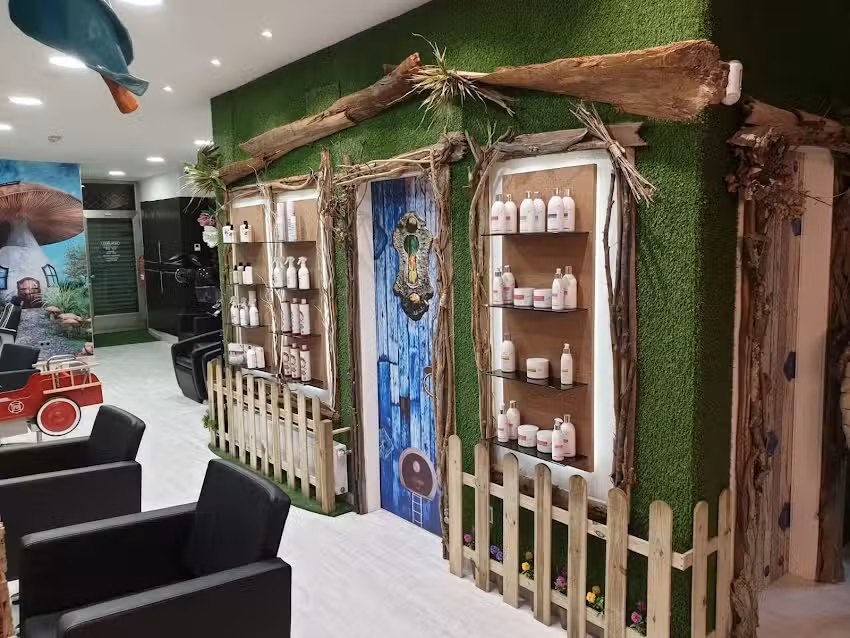 Peluqueria Wonderland Kids