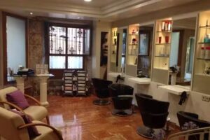 Peluquer&iacute;a Y Est&eacute;tica C Y M