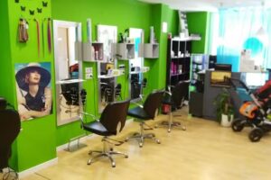 Peluquer&iacute;a y Est&eacute;tica Enigma