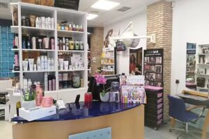 Peluquería Y Estética Laura