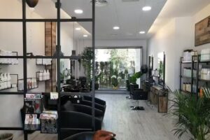 PELUQUERIA Y ESTETICA MAVI JJ