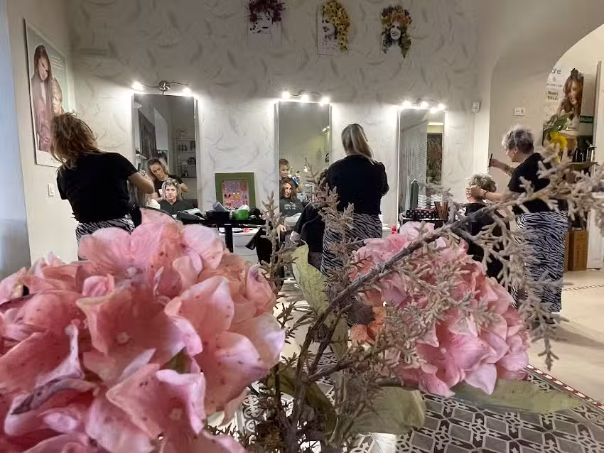 Peluquer&iacute;a y est&eacute;tica Rosa Mari