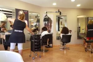 Peluqueria y Estetica Valquiria