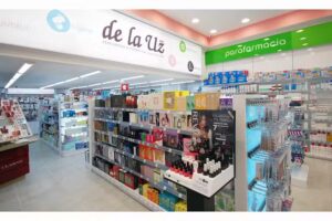 Perfumer&iacute;as de la Uz &ndash; Av de Valent&iacute;n Masip, Oviedo &ndash;