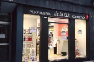 Perfumer&iacute;as de la Uz &ndash; Cangas del Narcea &ndash;